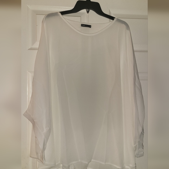 NWT FHQ Collection Women’s White 3/4 Sleeve Accordion Blouse Size 2XL - Picture 1 of 8